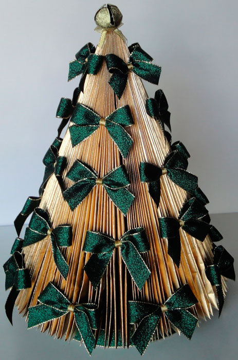 Por um Natal Sustentável: Árvore de Natal reciclada | Tudo sobre decoração,  dicas e tendências | Blog Casa da Iaza